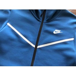 Nike Fleece Tech