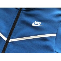 Nike Fleece Tech