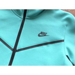 Nike Fleece Tech